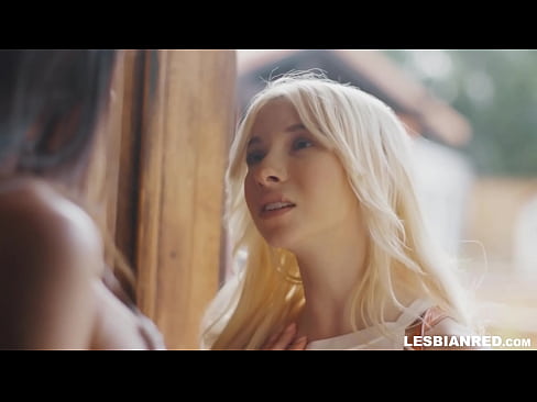 ❤️ La noia torna a casa uns mesos després i s'acaba menjant el cony de la seva madrastra ️❌ Porno al ca.porn-tub-sexer.ru ❤